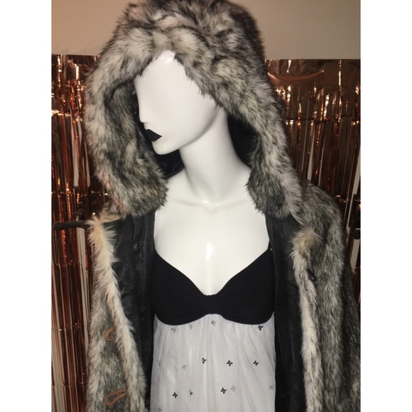 Beautiful, vintage faux-fur coat - Picture 3 of 11